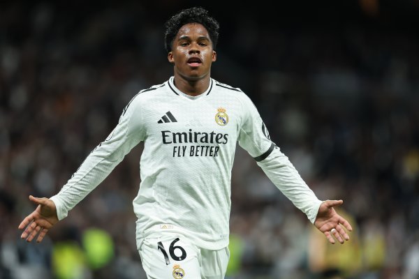 As: Despite injury at the end of the season + Gonzalo emerged, Enderick did not consider leaving the team
